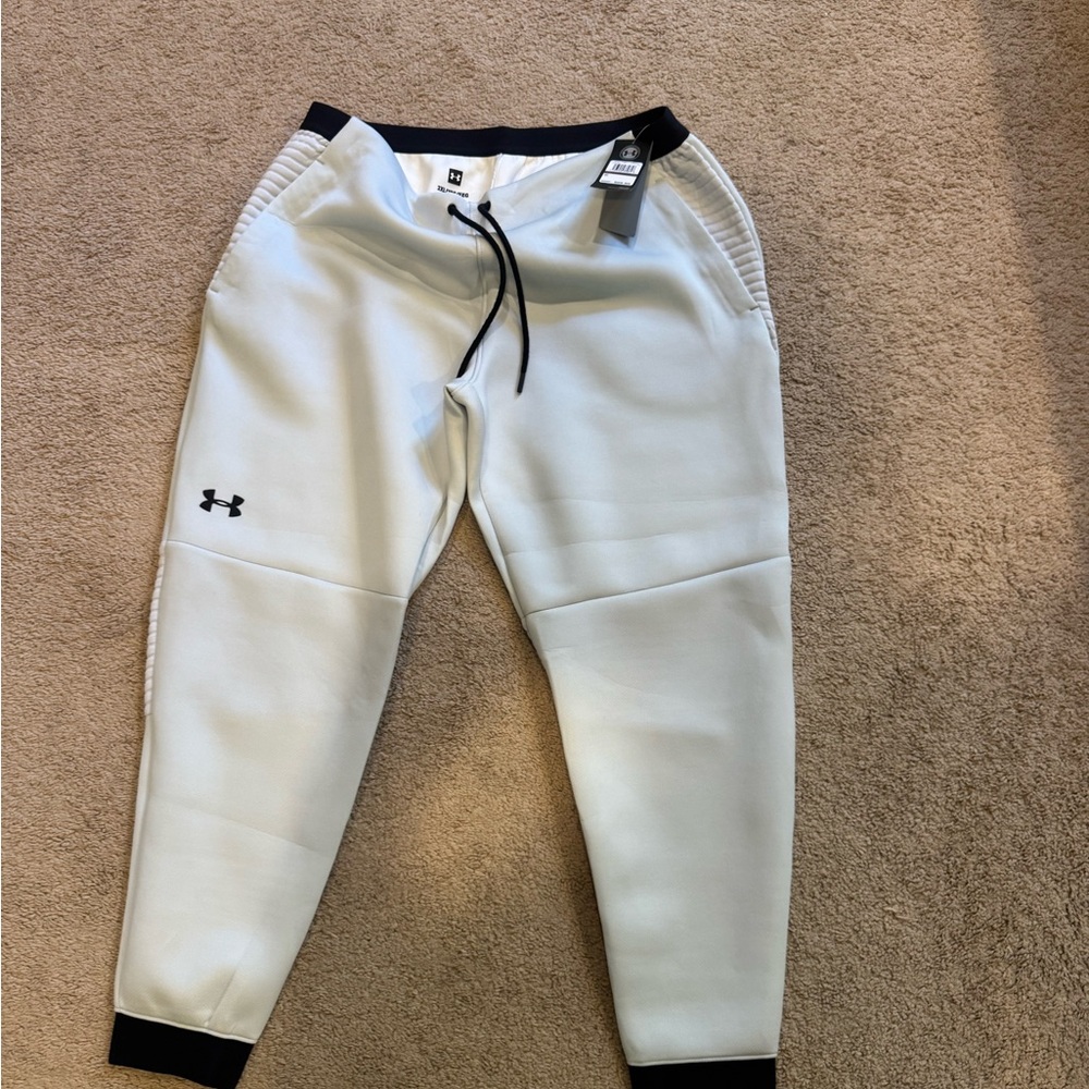 NWT Under Armour Light Gray Joggers with Black Waistband XXL